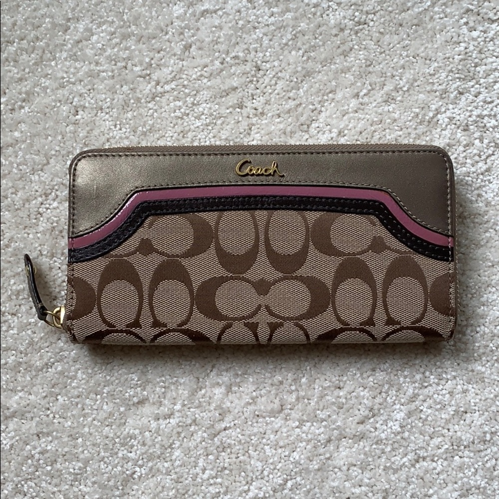 Coach wallet